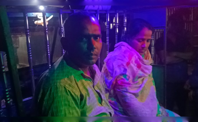 আশুলিয়ার রূপায়ণ সিটিতে সন্ত্রাসের রাজত্ব: তাইজুল-মিনারা গ্রেফতার, পলাতক ইমনের গ্রেফতারের দাবিতে এলাকাবাসী