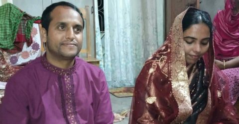 নেত্রকোনায় স্বামীর অধিকার ফিরে পেতে স্ত্রীর আদালতে দারস্থ ও সংবাদ সম্মেলন